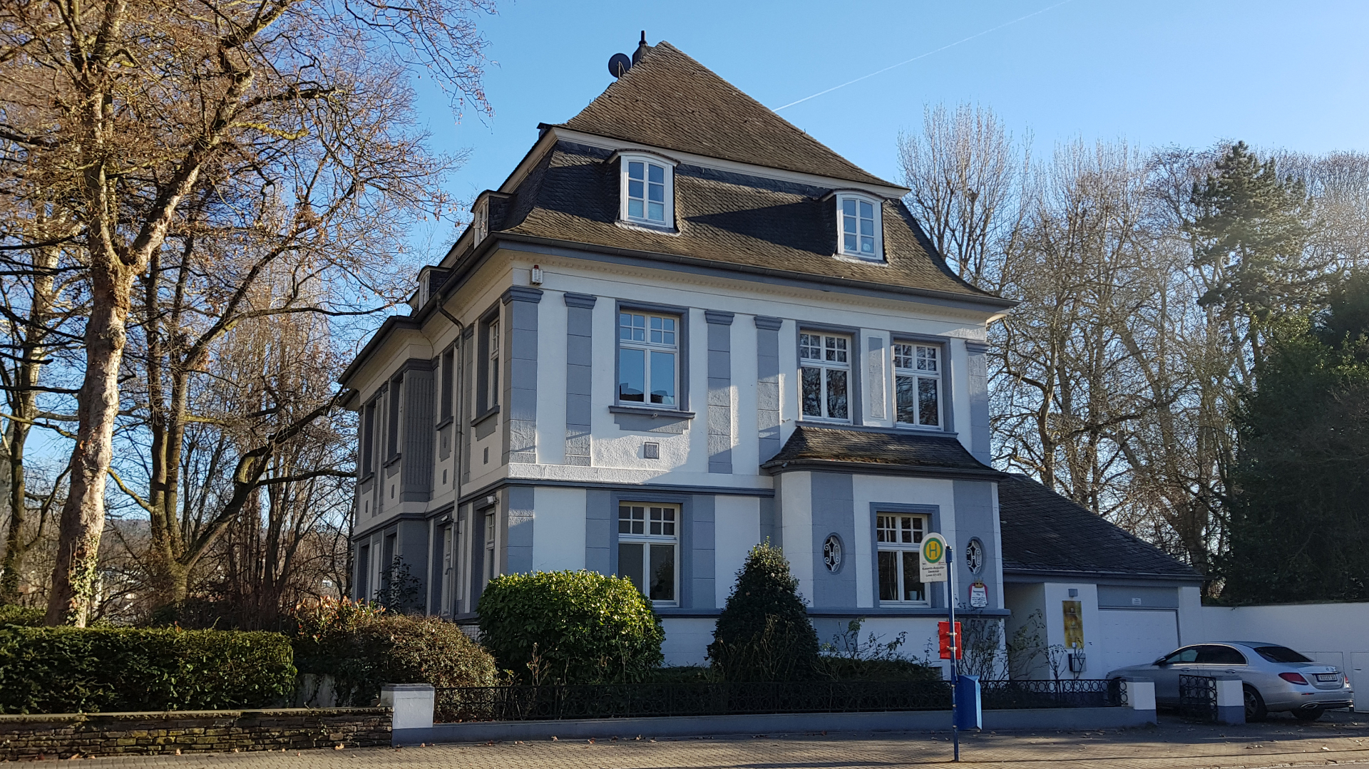 Upscaled Media Standort